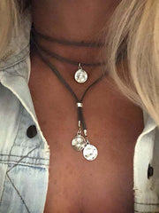 Women's adjustable round pendant necklace